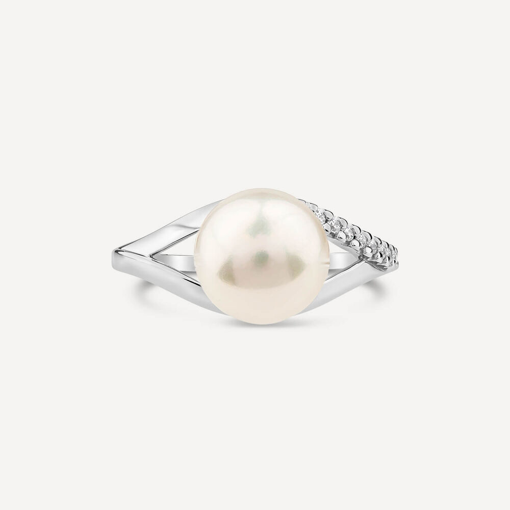 9ct White Gold Freshwater Pearl Cubic Zirconia Set Split Shoulders Ring
