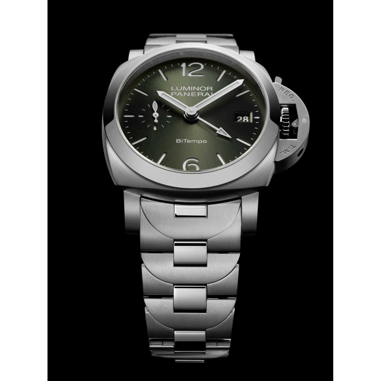 Panerai Luminor Quaranta 40mm Green Dial Bracelet Watch