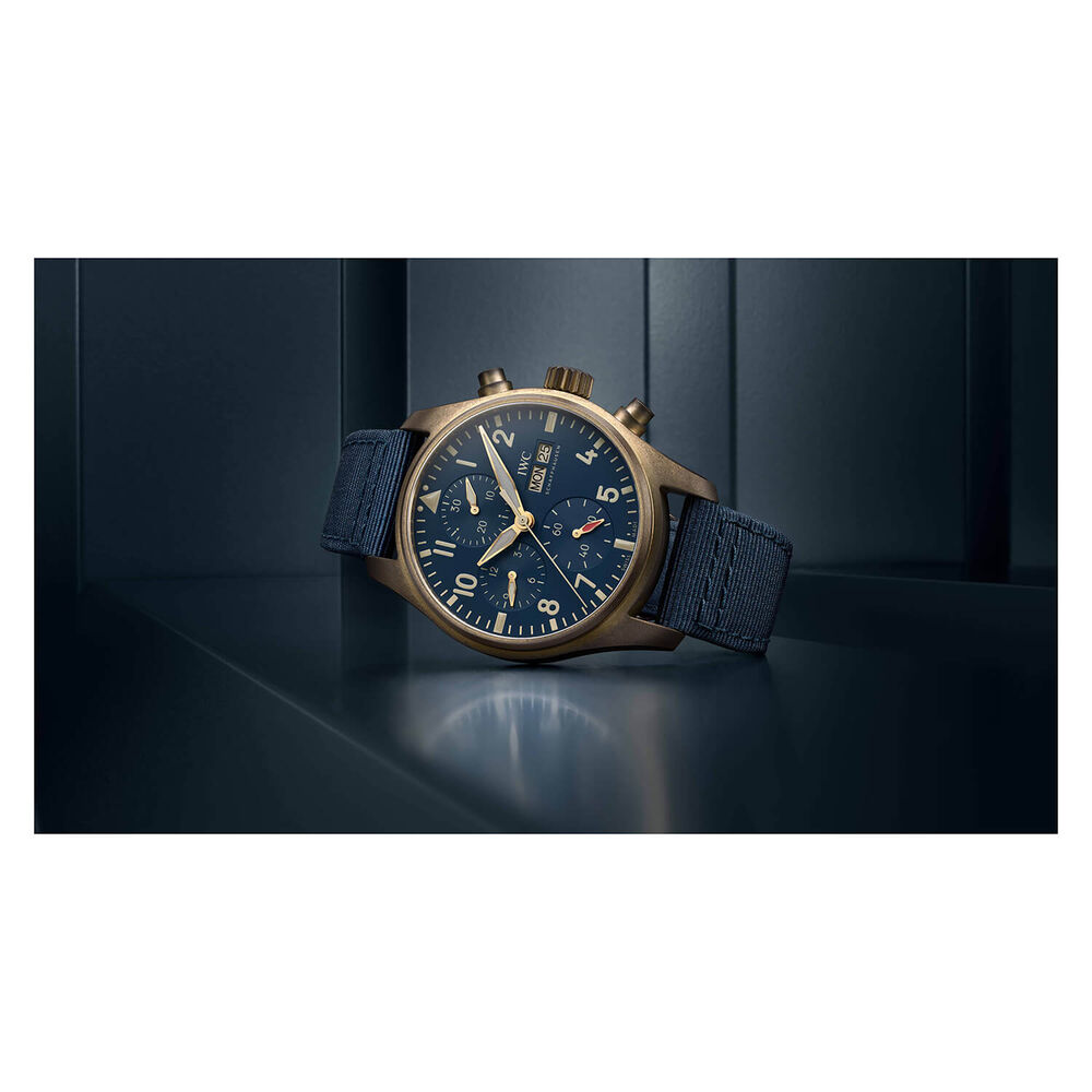 IWC Schaffhausen Pilot's Watch Chronograph 41 Blue Dial Strap Watch image number 5