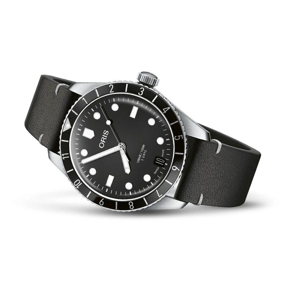Oris Divers 65 40mm Black Dial Black Leather Strap Watch