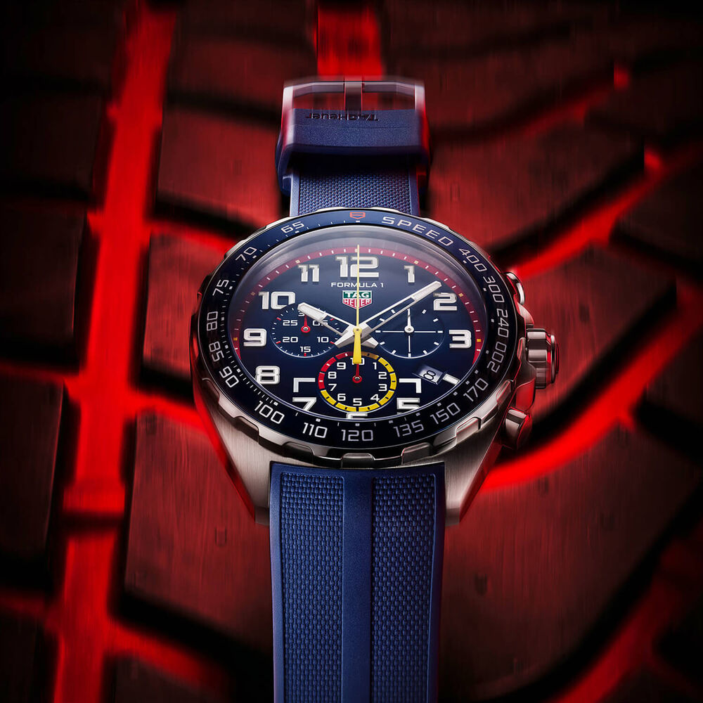 TAG Heuer Formula 1 Red Bull Quartz 43mm Chronograph Blue Dial Blue Rubber Strap Watch image number 2