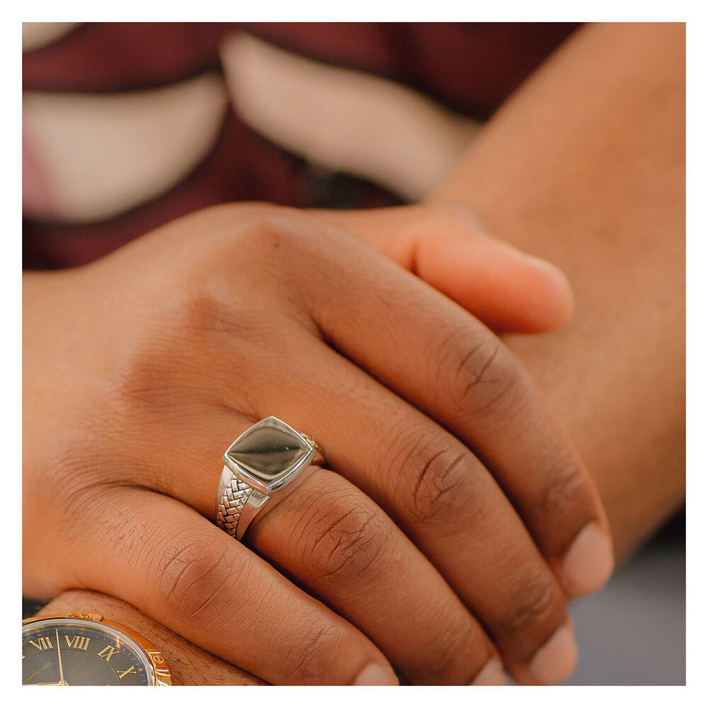 Gents Sterling Silver Cushion & Plait Shoulders Signet Ring