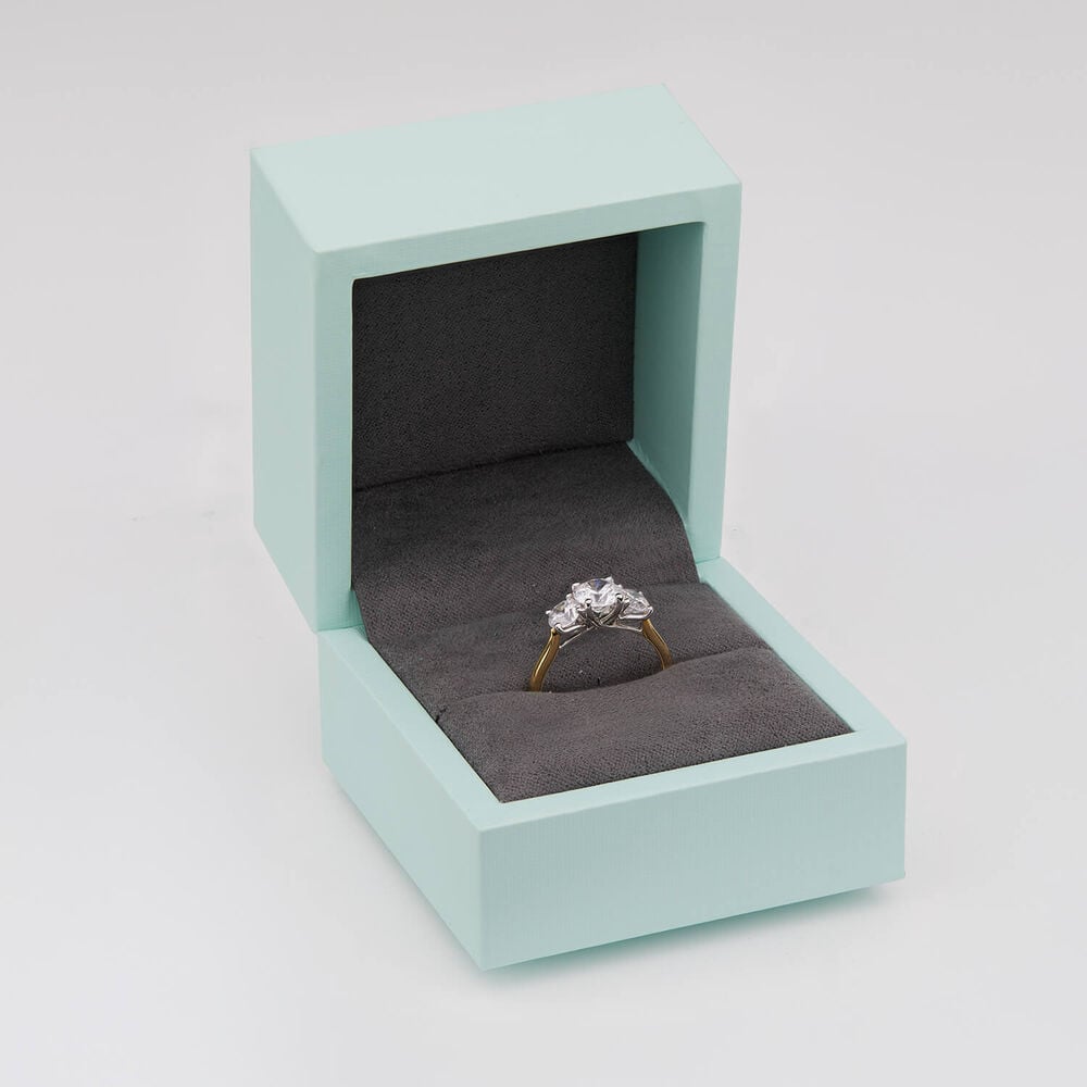 Born 18ct Yellow Gold 2ct 3 Stone Round Brilliant Diamond Ring image number 6