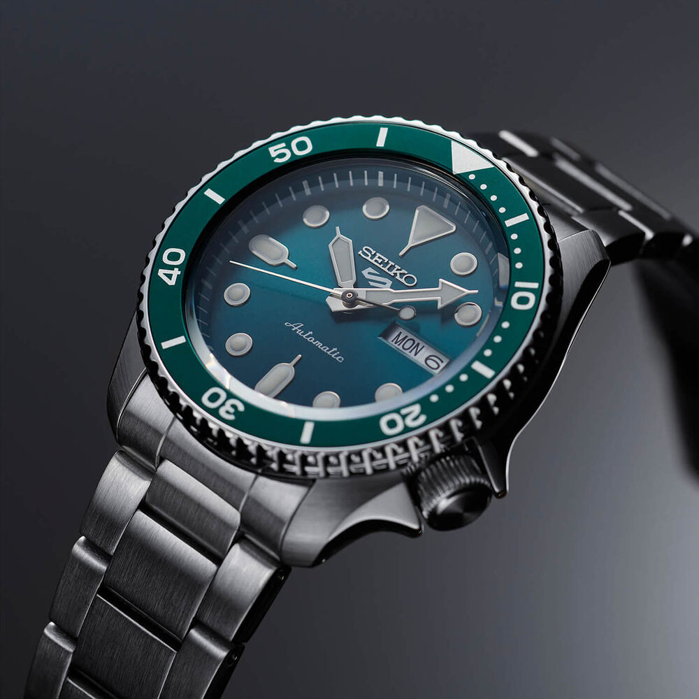 Seiko 5 Sports Style 42.5mm Green Dial Steel Bracelet Watch image number 4
