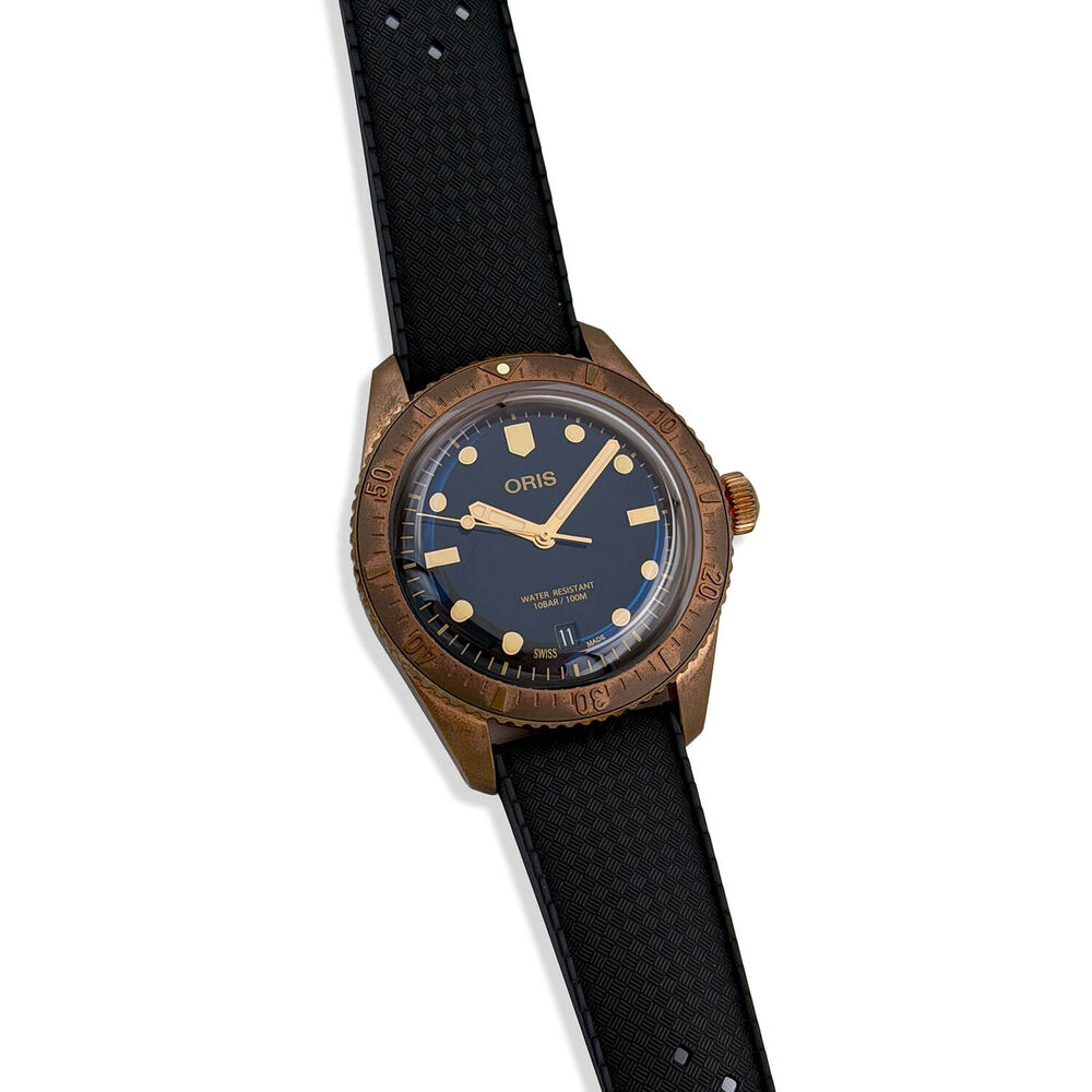 Pre-Owned Oris Divers Sixty-Five 38mm Black Dial Bronze Case Black Rubber Strap Watch