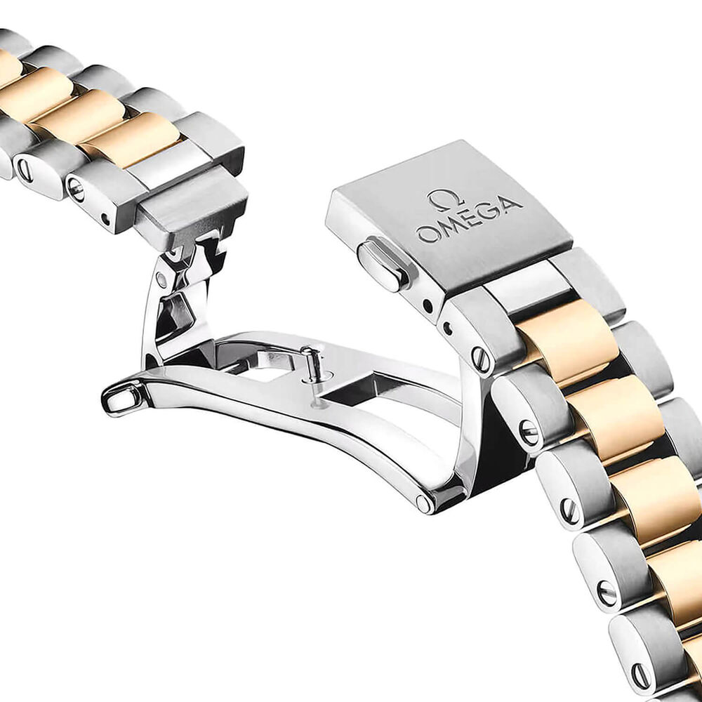 OMEGA Aqua Terra 150M 30mm Silver Dial Moonshine™ Gold & Steel Bracelet Watch image number 5