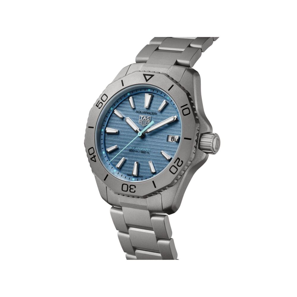 TAG Heuer Aquaracer Professional 200 Solargraph 40mm Blue Dial Titanium Bracelet Watch