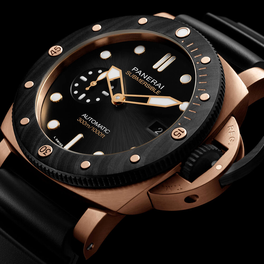 Panerai Submersible QuarantaQuattro Goldtech™ OroCarbo 44mm Black Dial Rubber Strap Watch image number 3
