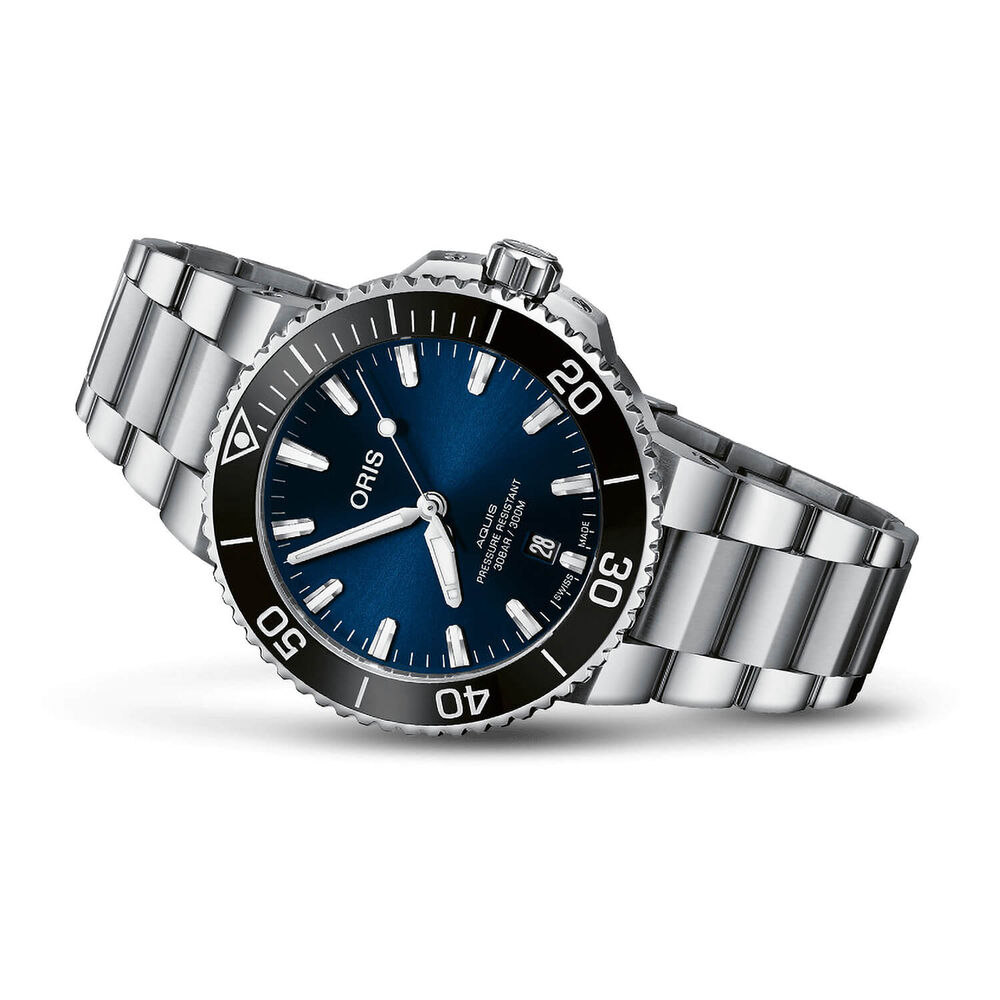 Oris Aquis 41.5mm Automatic Blue Dial Bracelet Watch image number 1