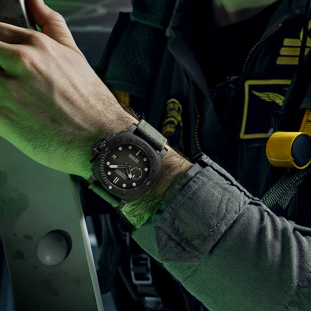 Panerai Submersible Marina Militare Carbotech™ 44mm Green Dial Textile Strap Watch image number 5