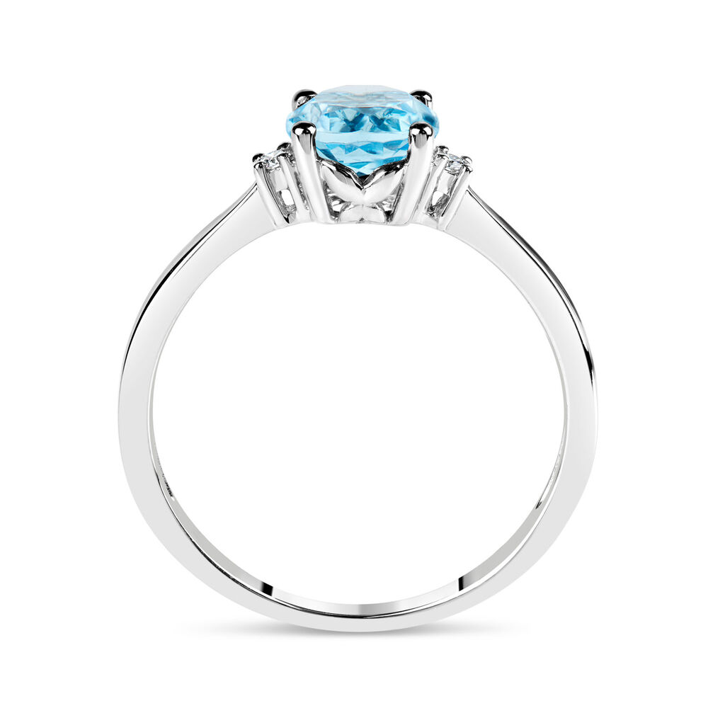 9ct White Gold Diamond and Blue Topaz Round Ring