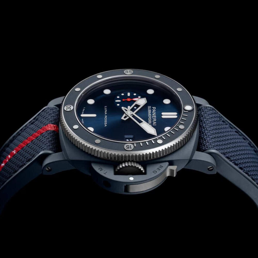 Panerai Submersible QuarantaQuattro Luna Rossa Ti-Ceramitech™ 44mm Blue Dial Strap Watch image number 3