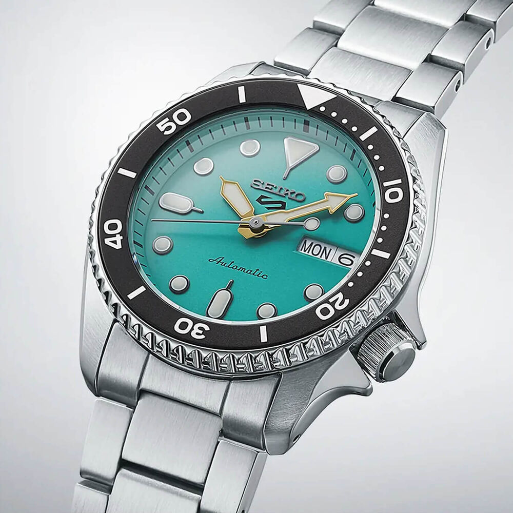 Seiko 5 Sport SKX ""Midi"" Teal 38mm Turquoise Dial Steel Bracelet Watch image number 2
