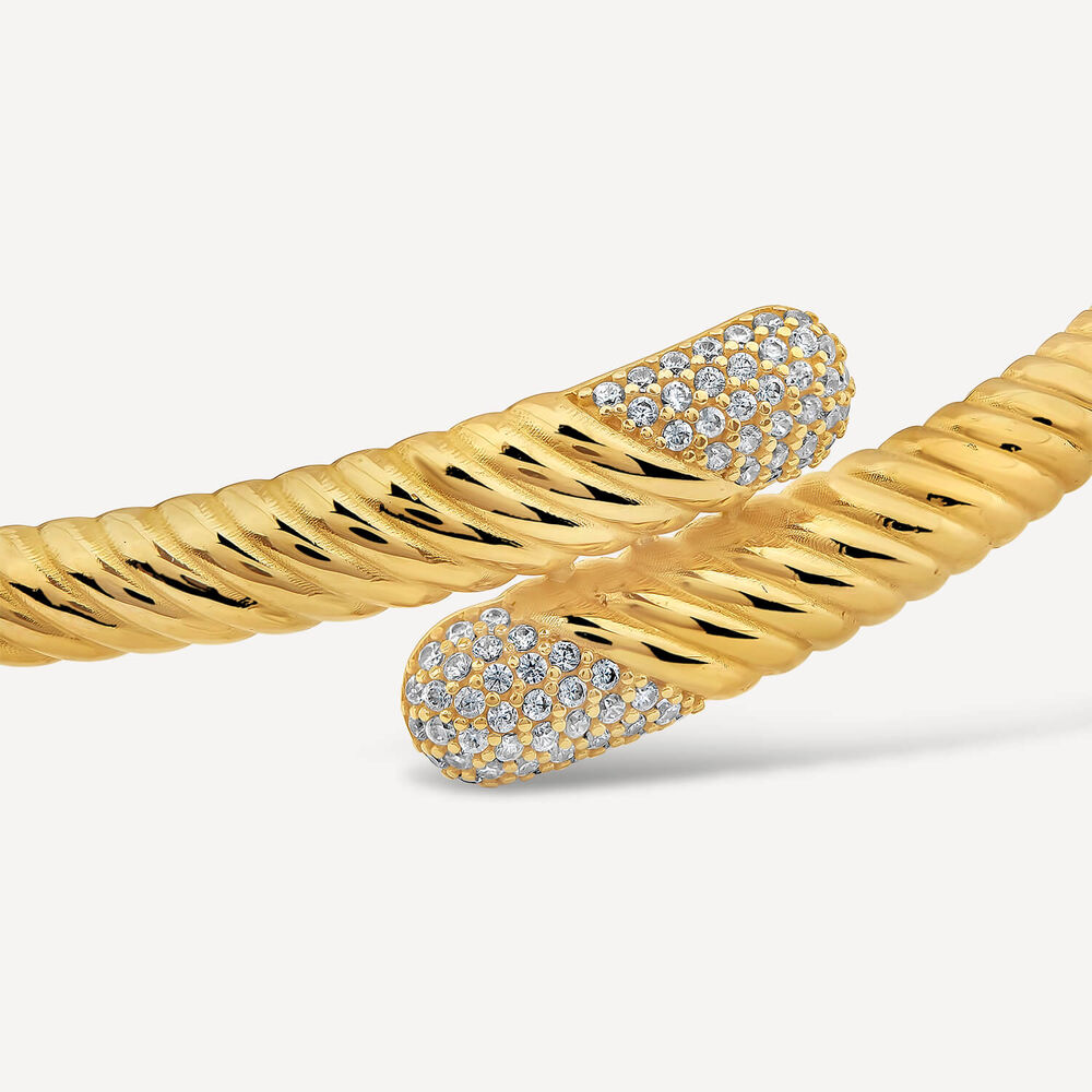 9ct Yellow Gold Cubic Zirconia Edge Ribbed Twist Bangle image number 3