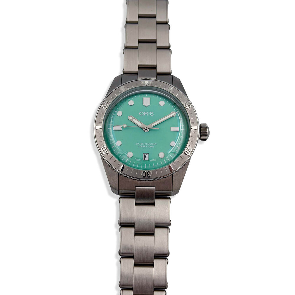 Pre-Owned Divers Sixty-Five &lsquo;Cotton Candy&rsquo; 38mm Green Dial Steel Bracelet Watch