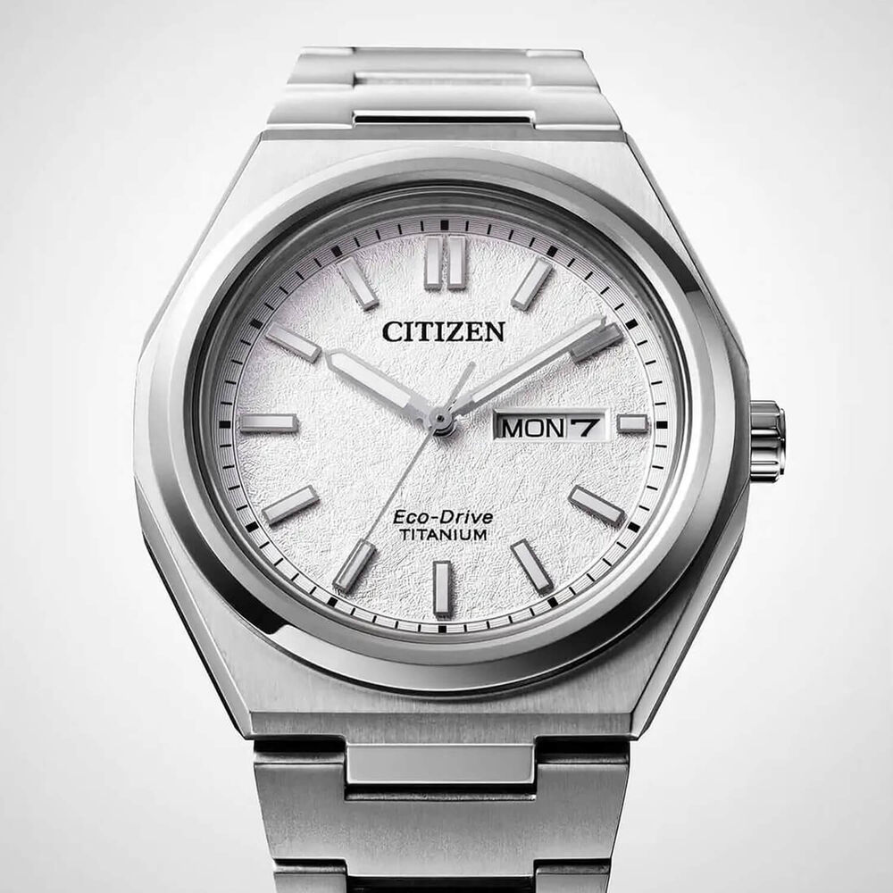 Citizen 'Zenshin' Super Titanium 39mm White Dial Titanium Bracelet Watch image number 3
