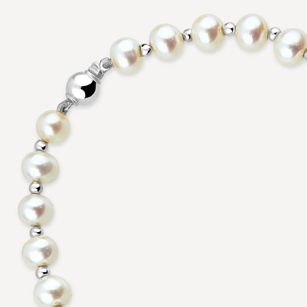 9ct white gold 6-6.5mm freshwater cultured pearl bracelet image number 4