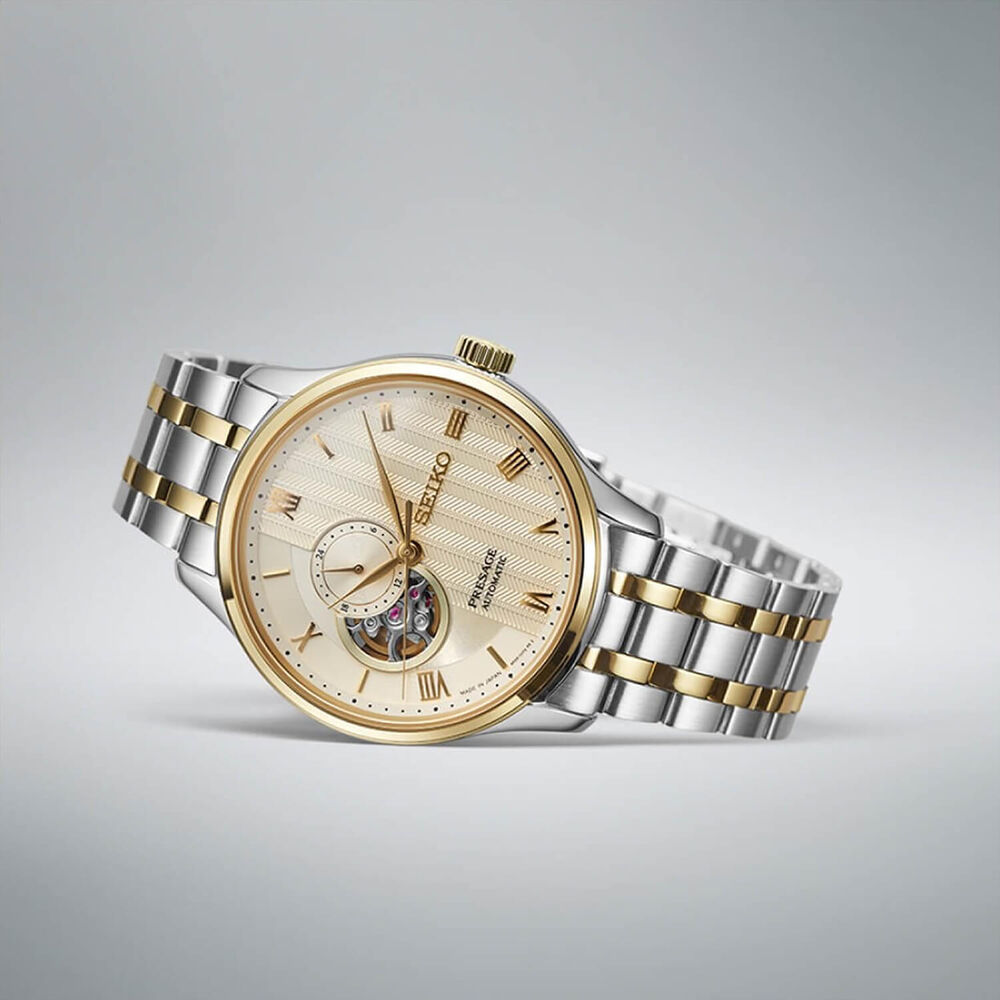Seiko Presage 'Japanese Zen Gardens' Gold-Toned Sand 41.8mm Dial Steel Bracelet Watch image number 3