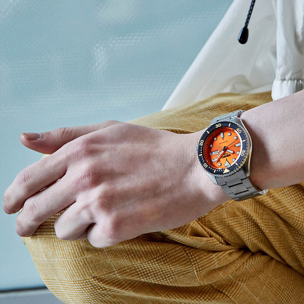 Seiko 5 Sports 42.5mm Orange Dial Stainless Steel Bracelet Watch image number 3