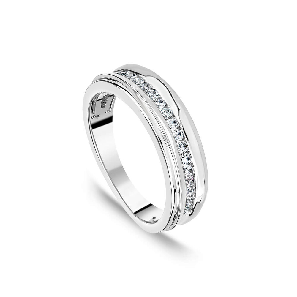 9ct White Gold 0.33ct Diamond Line Curved Polished Ring