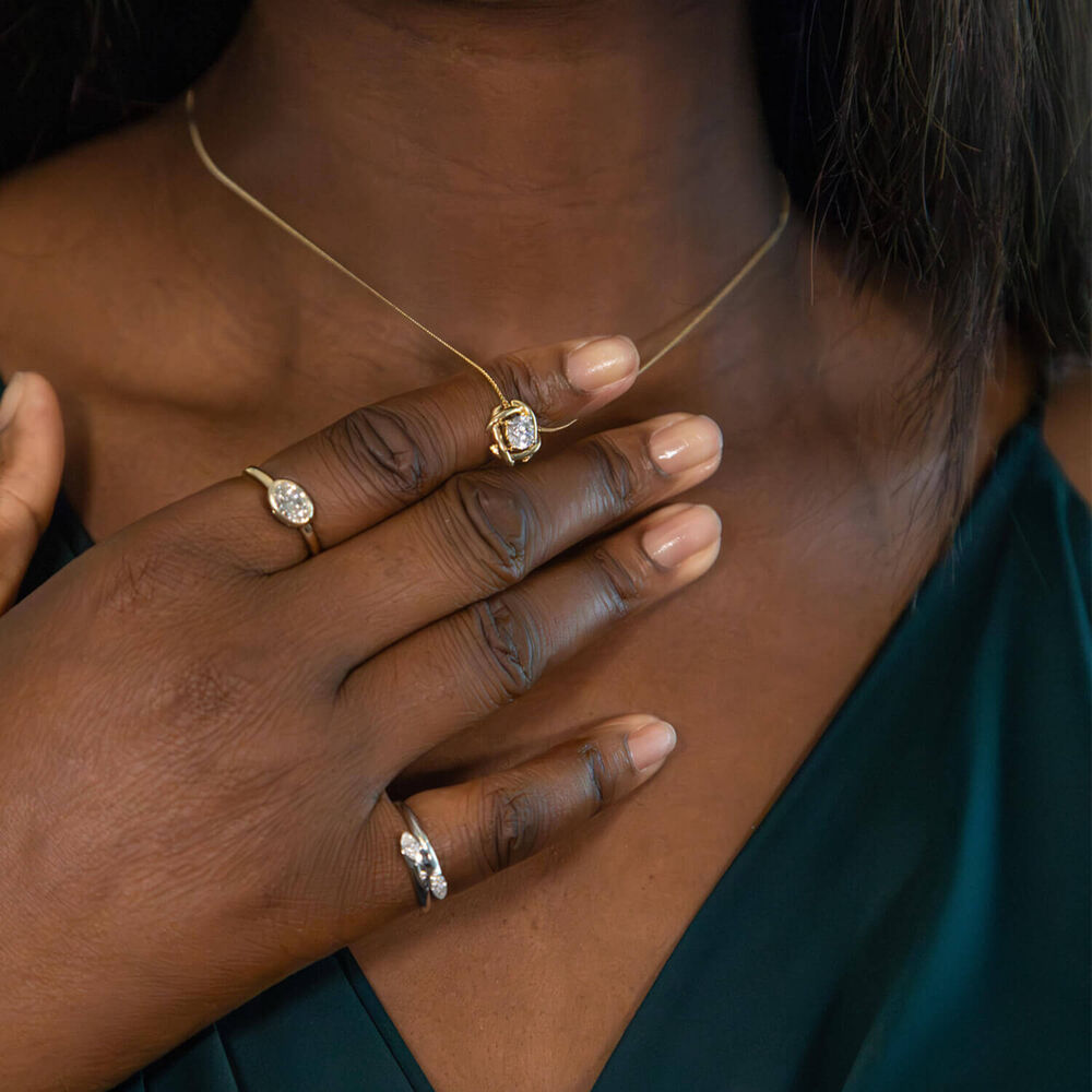 9ct Yellow Gold 1.00ct Lab Grown Entwined Love Knot Pendant image number 7