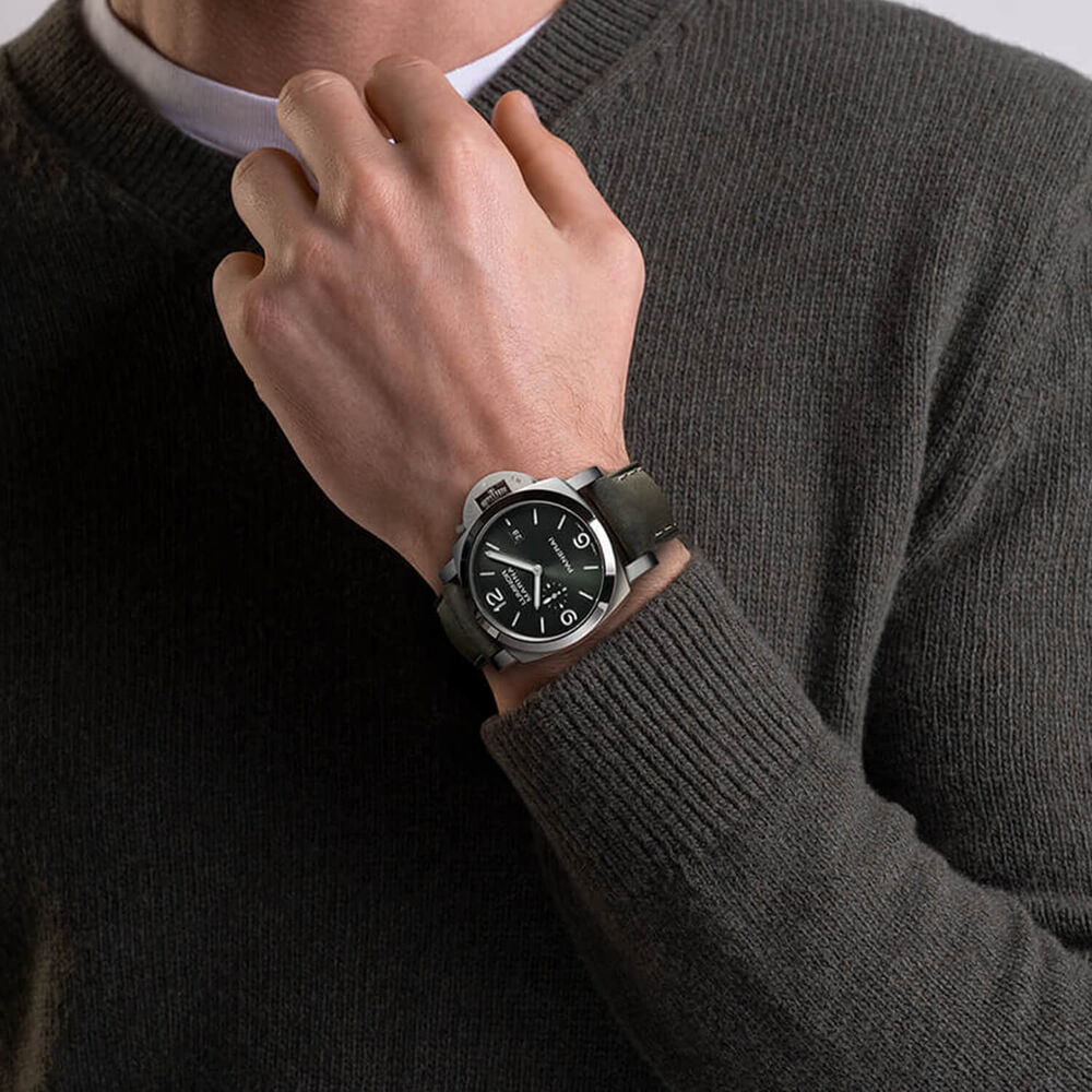 Panerai Luminor Marina Titanio 44mm Green Dial Leather Strap Watch image number 4