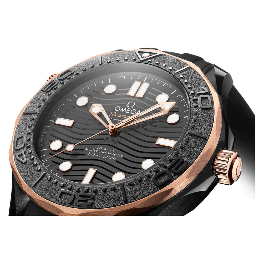 OMEGA Seamaster 300 Co-Axial Master Chronometer 43.5mm Dial Ceramic Case Watch
