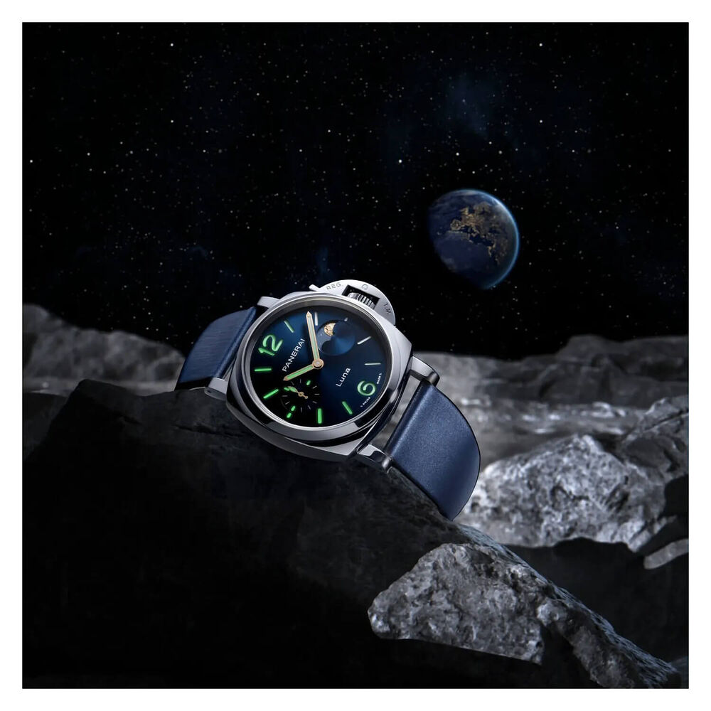 Panerai Luminor Due 38mm Luna Blue Dial Strap Watch image number 11