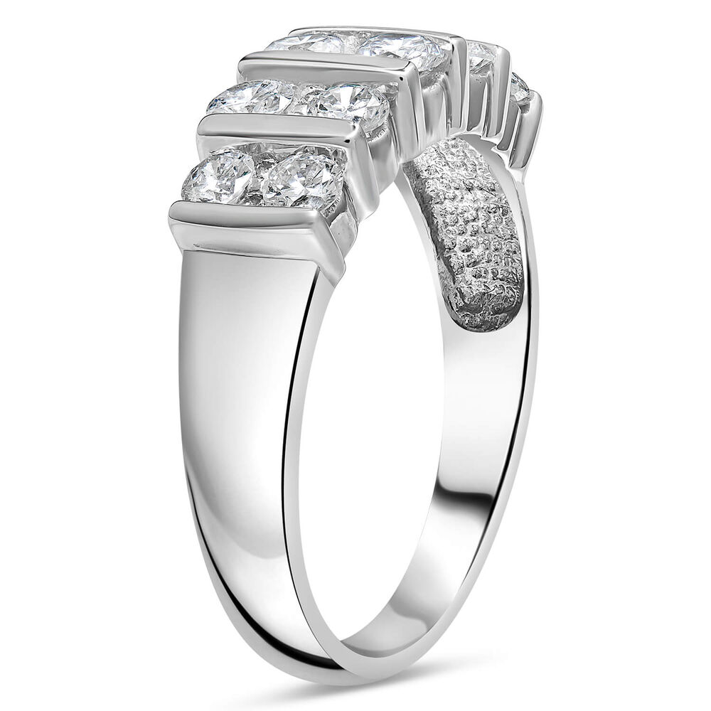18ct white gold 1.00 carat diamond bar-set ring image number 3