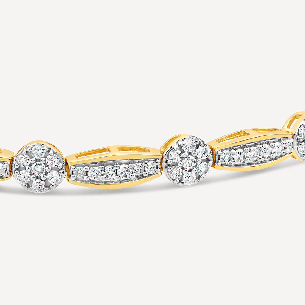 9ct Yellow Gold 1.96ct Diamond Cluster Bar Bracelet image number 3