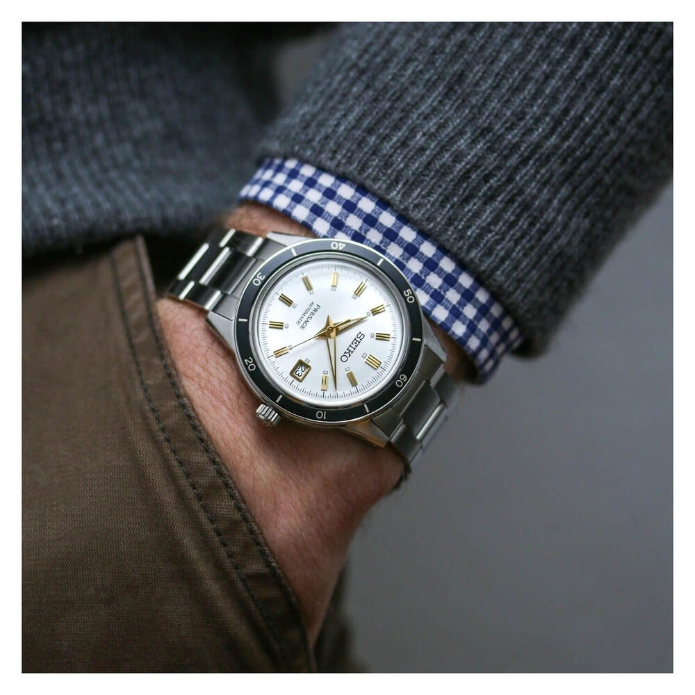 Seiko Presage Style 60s 40.8mm White Dial Yellow Gold Indexes Steel Case Bracelet Watch image number 3