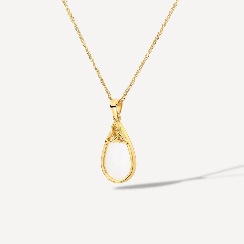 9ct Yellow Gold Mother of Pearl Pear Trinity Knot Pendant