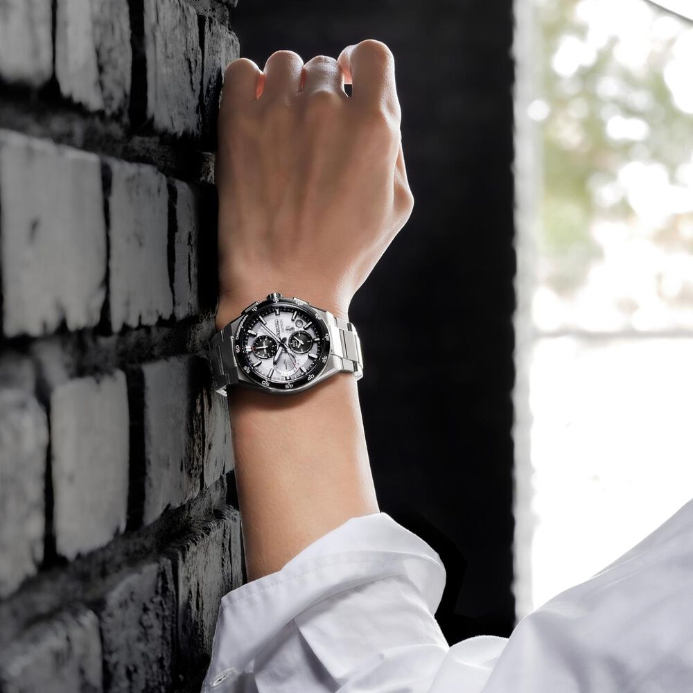 Seiko Astron ‘Silvery Night’ 5X GPS Solar Chronograph 43mm Silver Dial Titanium Bracelet Watch image number 5