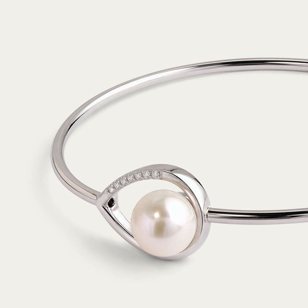 Sterling Silver Pearl & Cubic Zirconia Loop Bangle