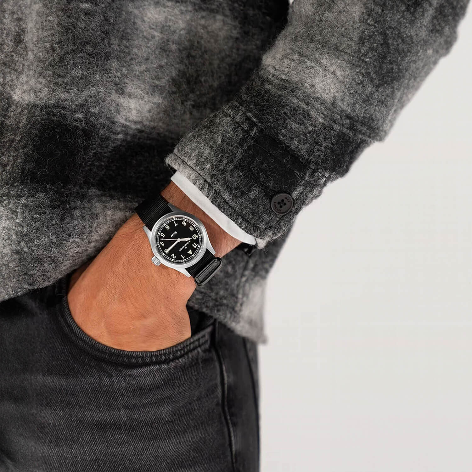 Hamilton khaki field quartz 38mm top