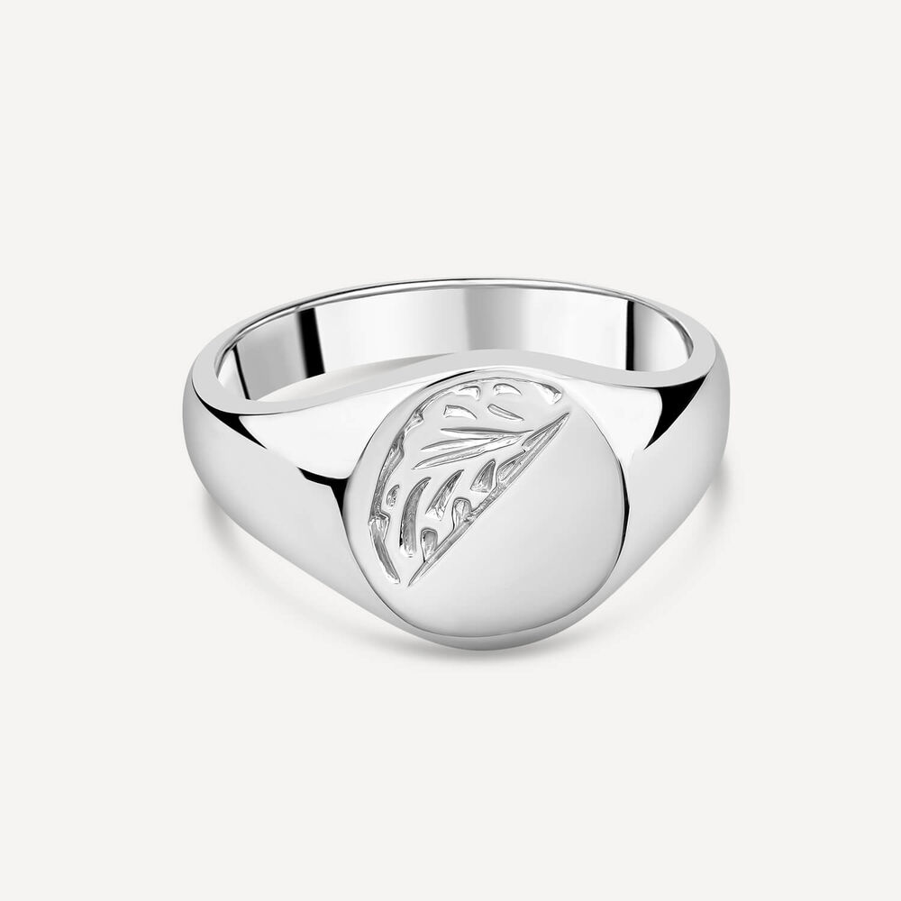 Sterling Silver Oval Engraved Corner Signet Ring image number 2